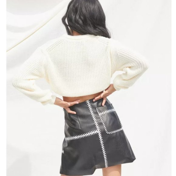 Urban Outfitters Pepper Pullover Cropped Sweater - Picture 5 of 7